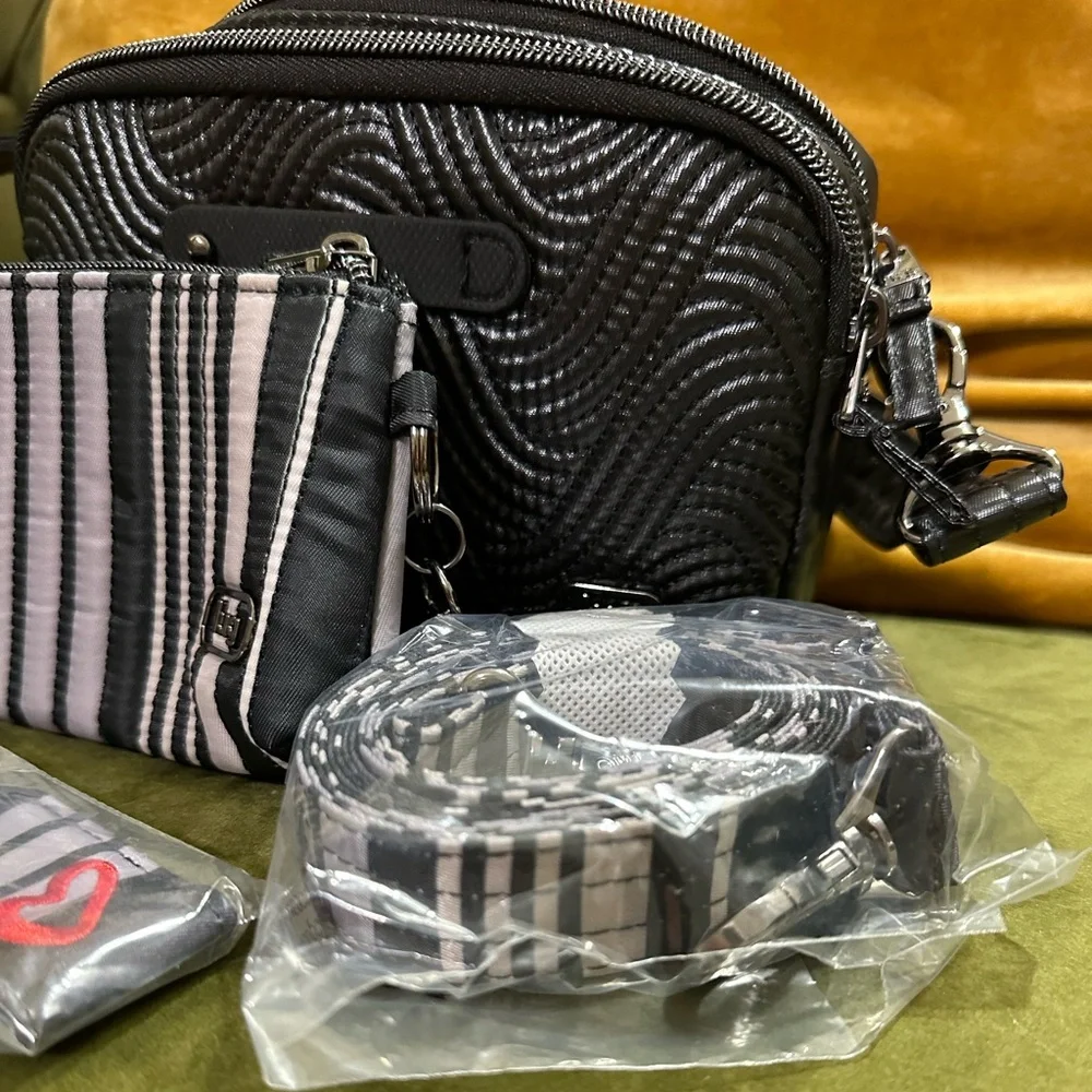 New! Lug Coupe Convertible Crossbody/Sling/Hip Bag - Picture 13 of 16